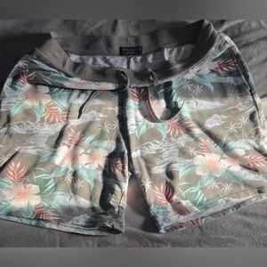 GRAPHIC SHORTS